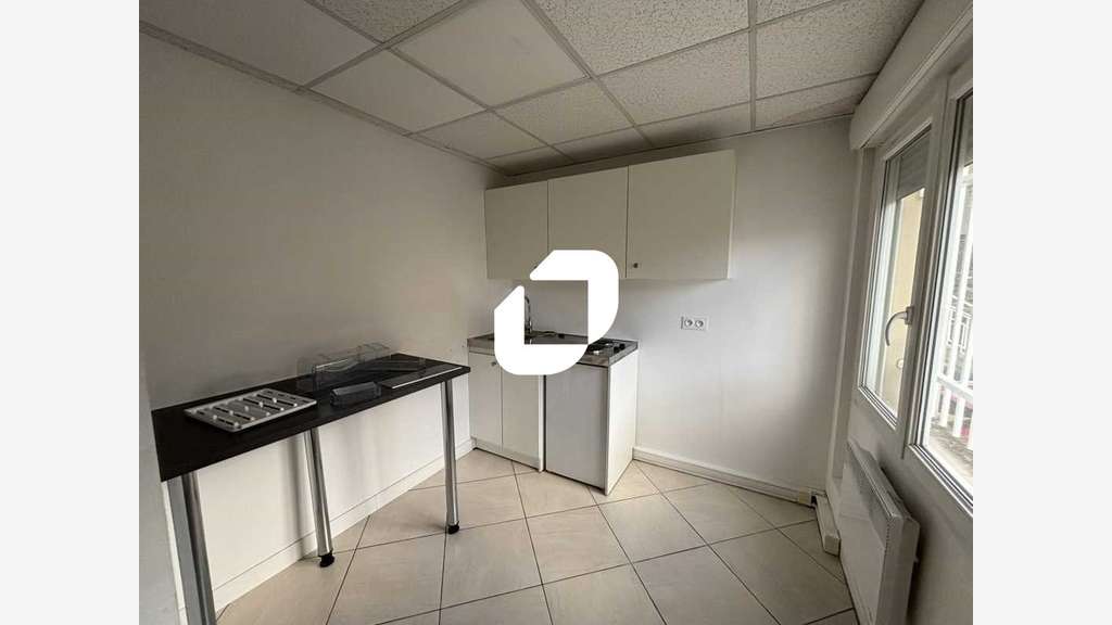 A louer Bureaux 112m² Ris orangis