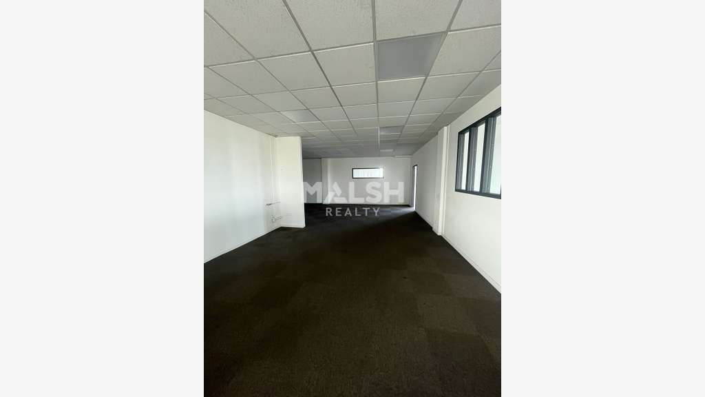 Plateau de bureaux 365m² lumineux à louer à Roanne