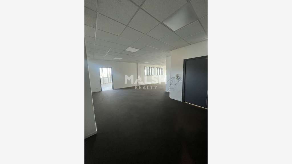 Plateau de bureaux 365m² lumineux à louer à Roanne