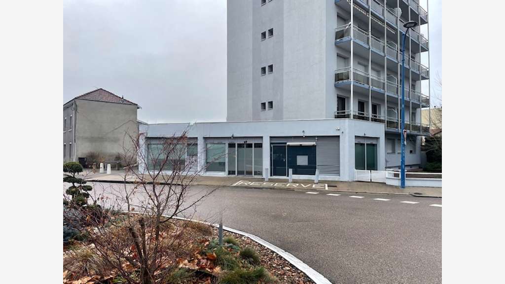 A louer bureaux 165m² RDC à Roanne
