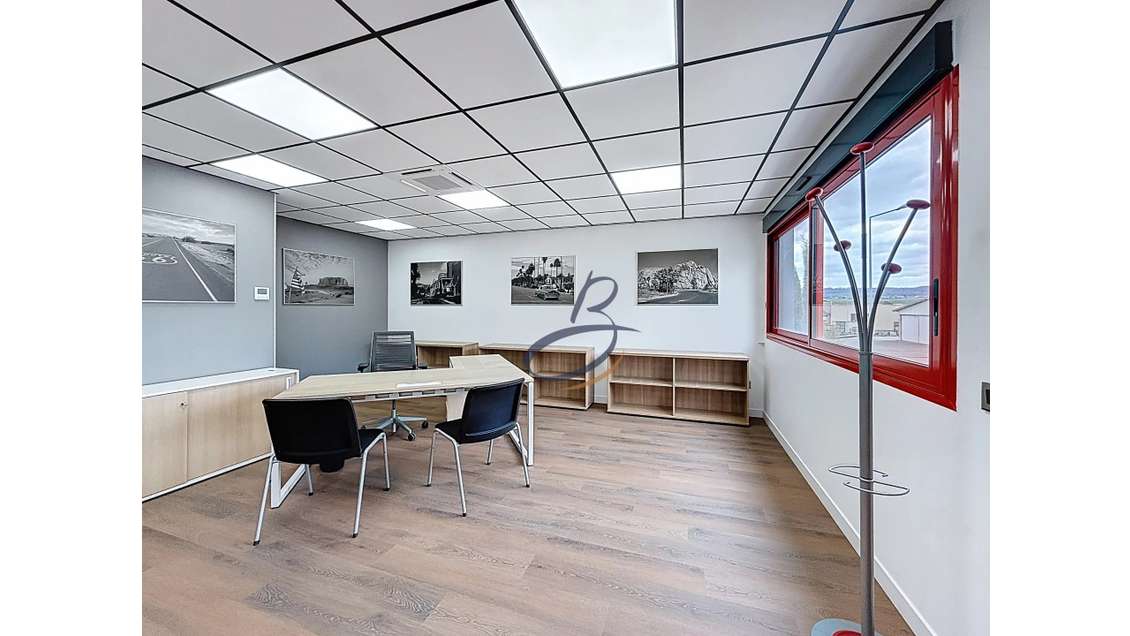 A louer bureaux neufs 62m² Rochetoirin accès A43