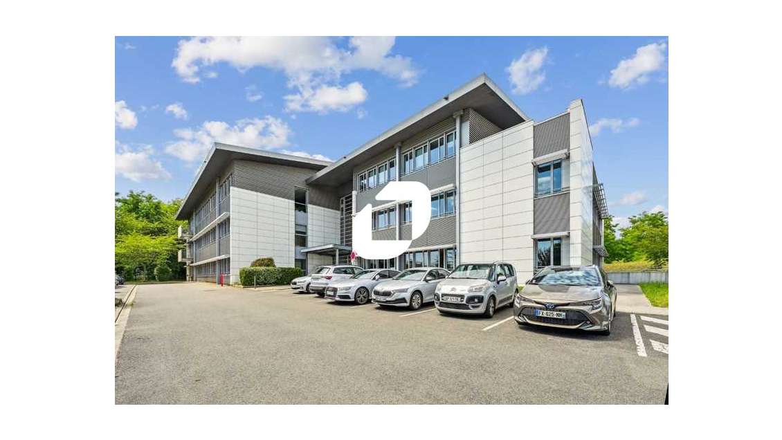 A louer Bureaux 159m² Roissy en france