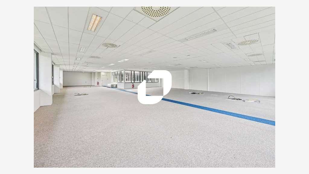 A louer Bureaux 275m² Roissy en france