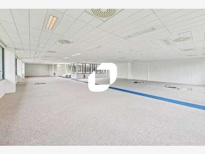 A louer Bureaux 275m² Roissy en france