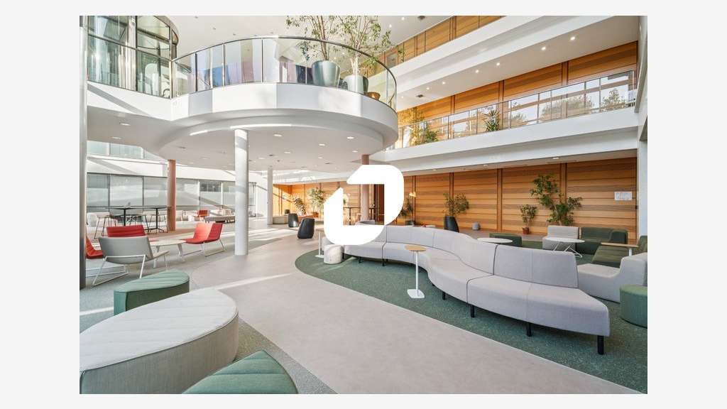 A louer Bureaux 379m² Roissy en france