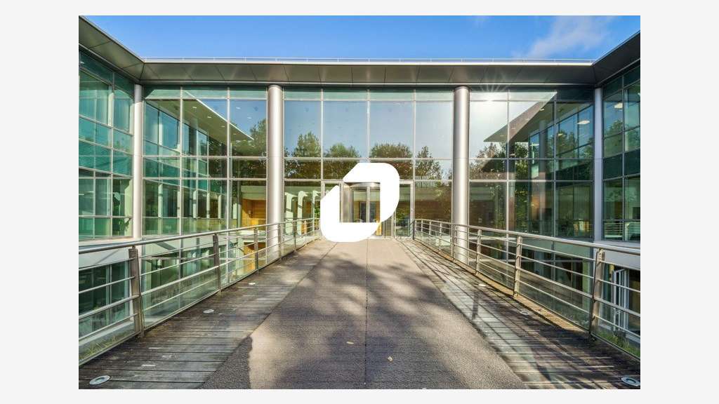 A louer Bureaux 260m² Roissy en france
