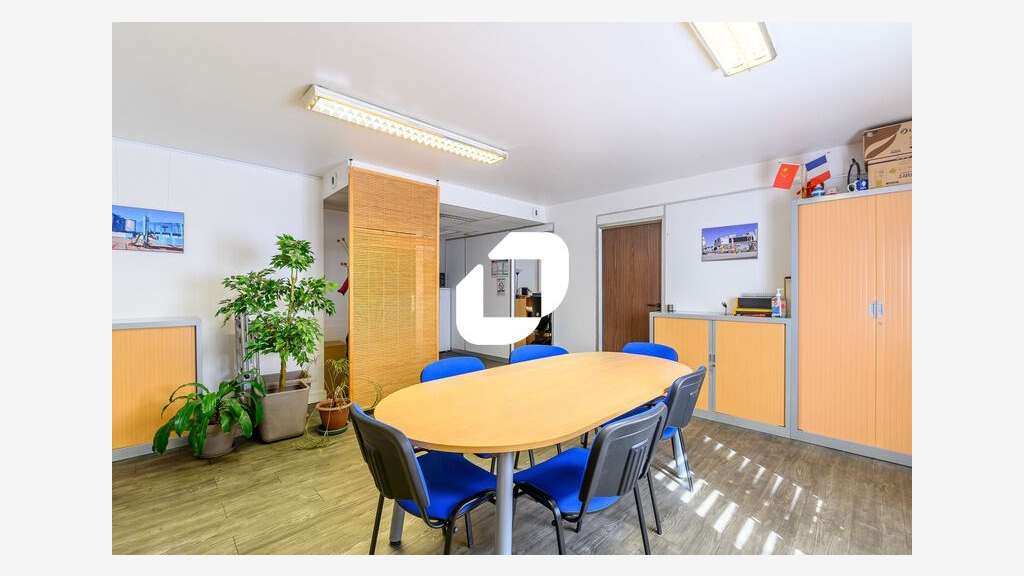 A louer Bureaux 82m² Roissy en france