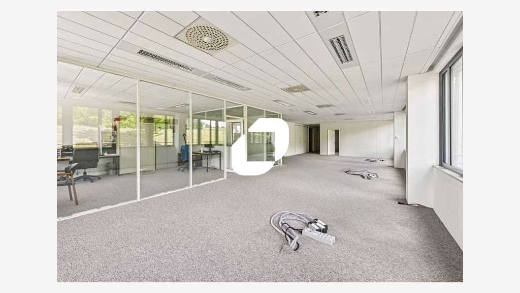 A louer Bureaux 115m² Roissy en france