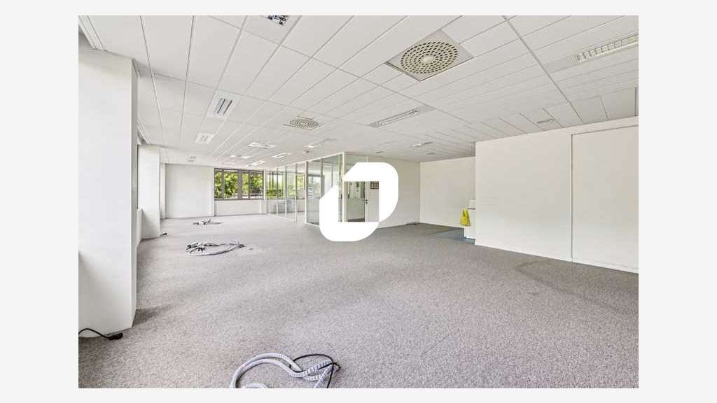 A louer Bureaux 115m² Roissy en france
