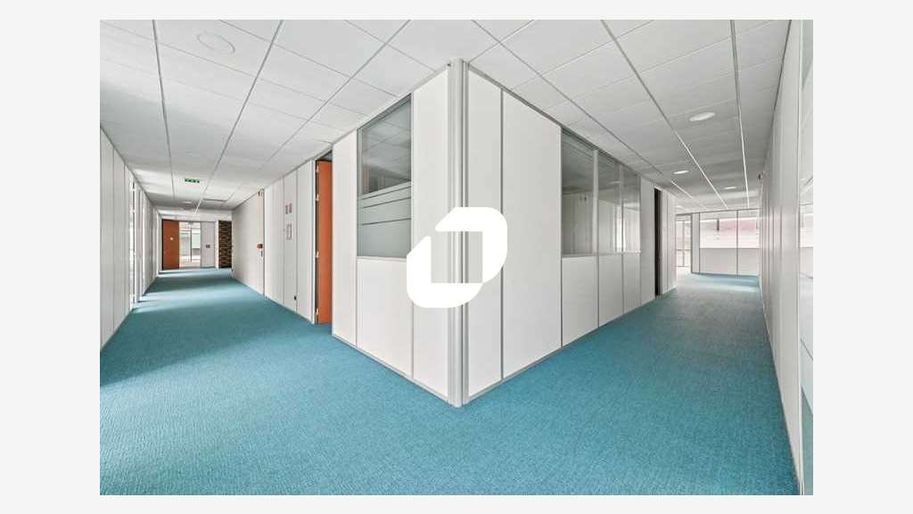 A louer Bureaux 1098m² Roissy en france