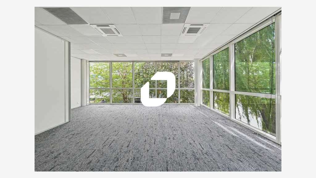 A louer Bureaux 1098m² Roissy en france