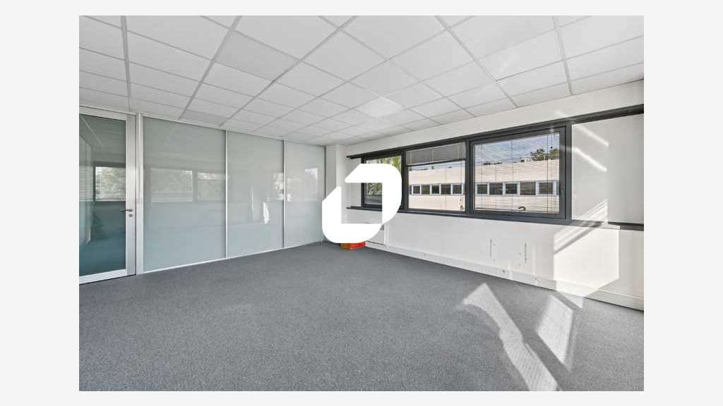 A louer Bureaux 270m² Roissy en france