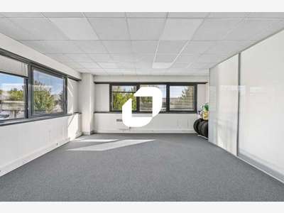 A louer Bureaux 270m² Roissy en france