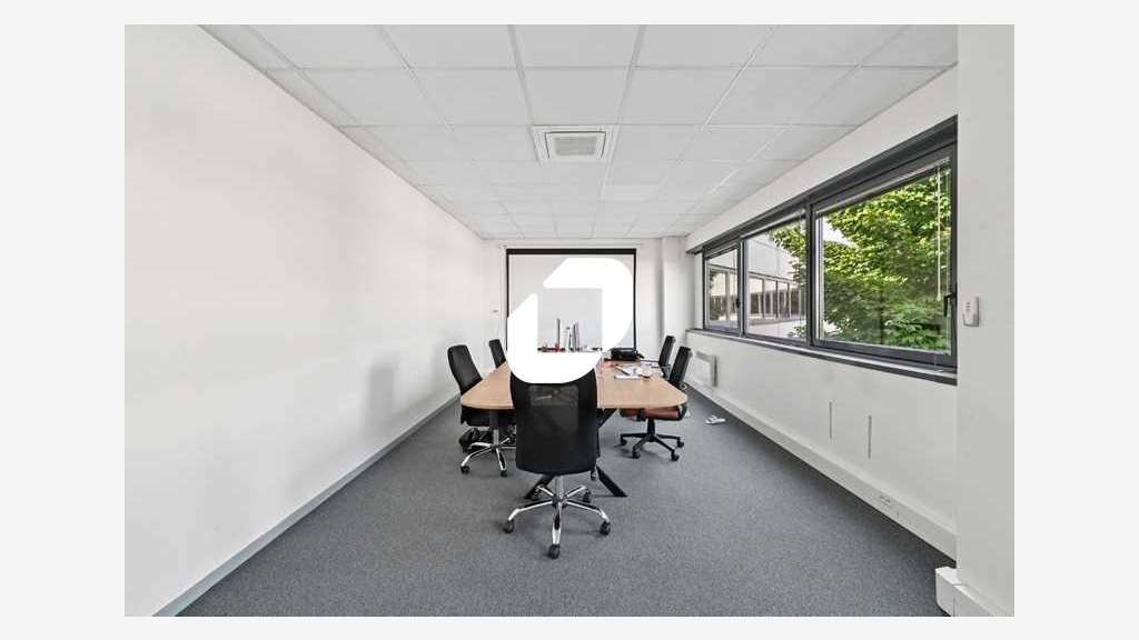A louer Bureaux 270m² Roissy en france