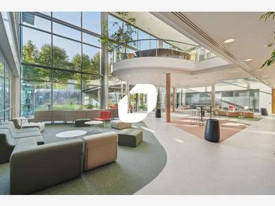 A louer Bureaux 639m² Roissy en france