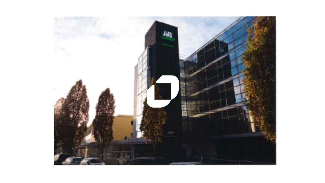 A louer Bureaux 823m² Romainville