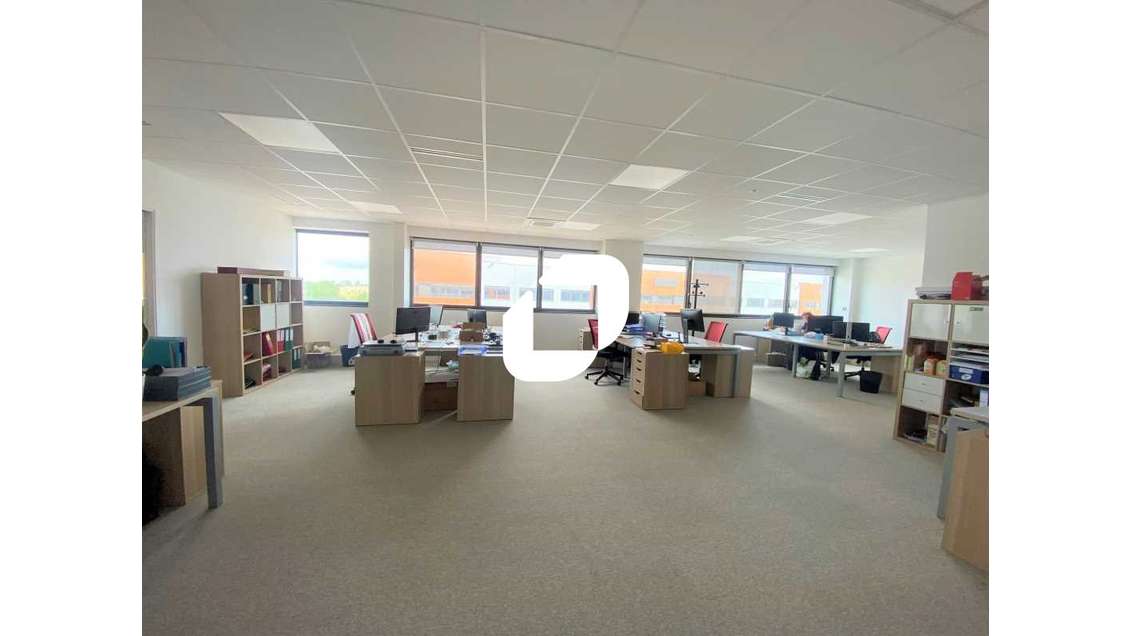 A louer Bureaux 133m² Romainville
