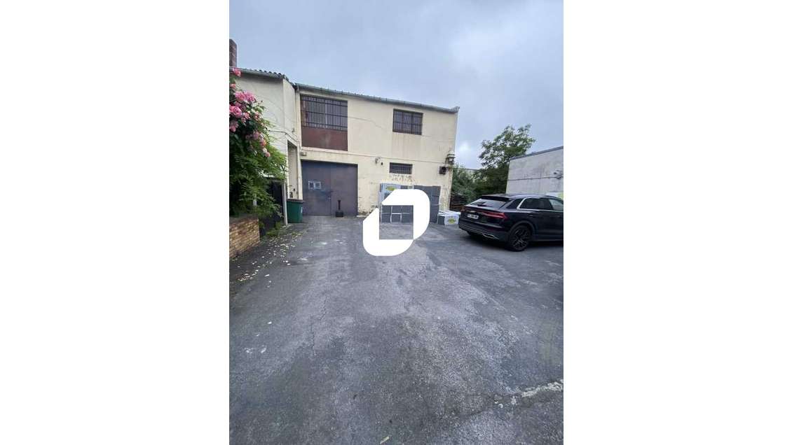 A louer Bureaux 1940m² Romainville