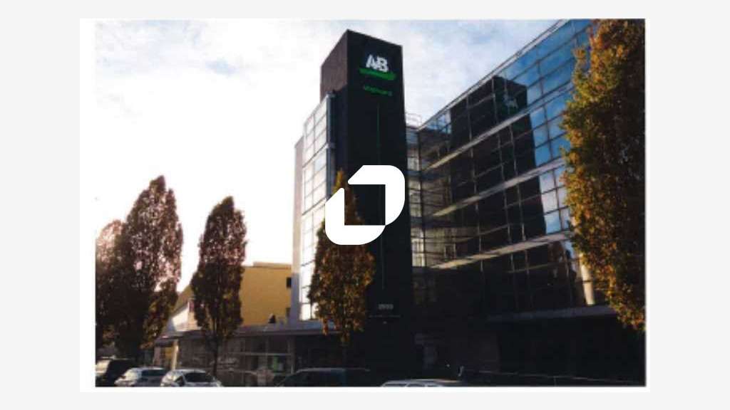 A louer Bureaux 823m² Romainville