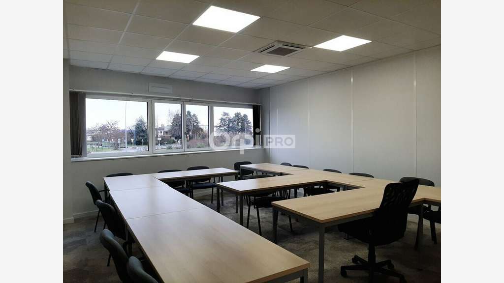 Bureau de 18 à 30m² à louer à Romans-sur-Isère