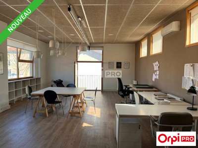 Bureau 98m² R+1 à louer proche centre de Romans