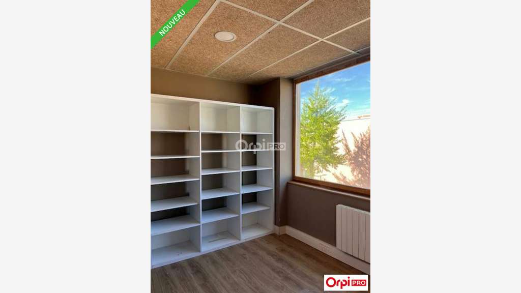 Bureau 98m² R+1 à louer proche centre de Romans 