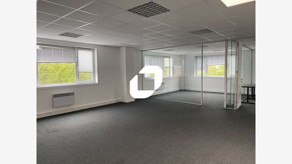 A louer Bureaux 3202m² Roncq