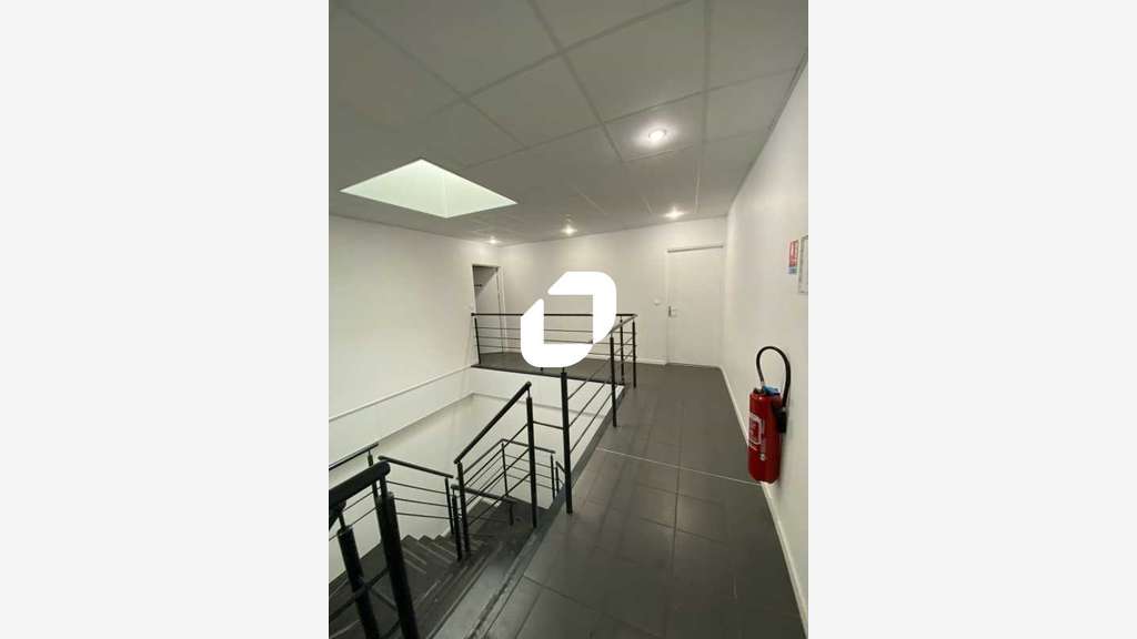 A louer Bureaux 3202m² Roncq