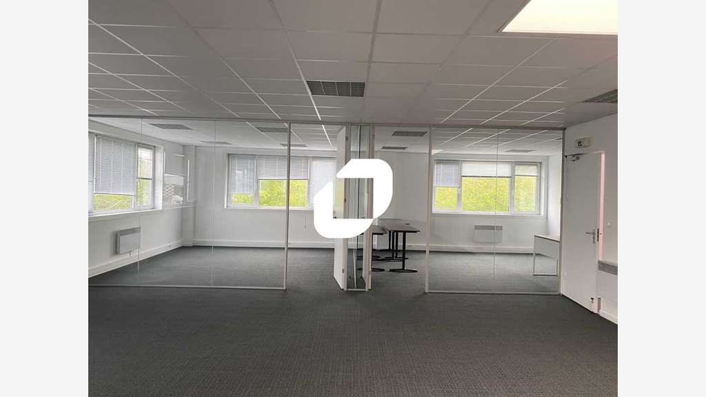 A louer Bureaux 3202m² Roncq