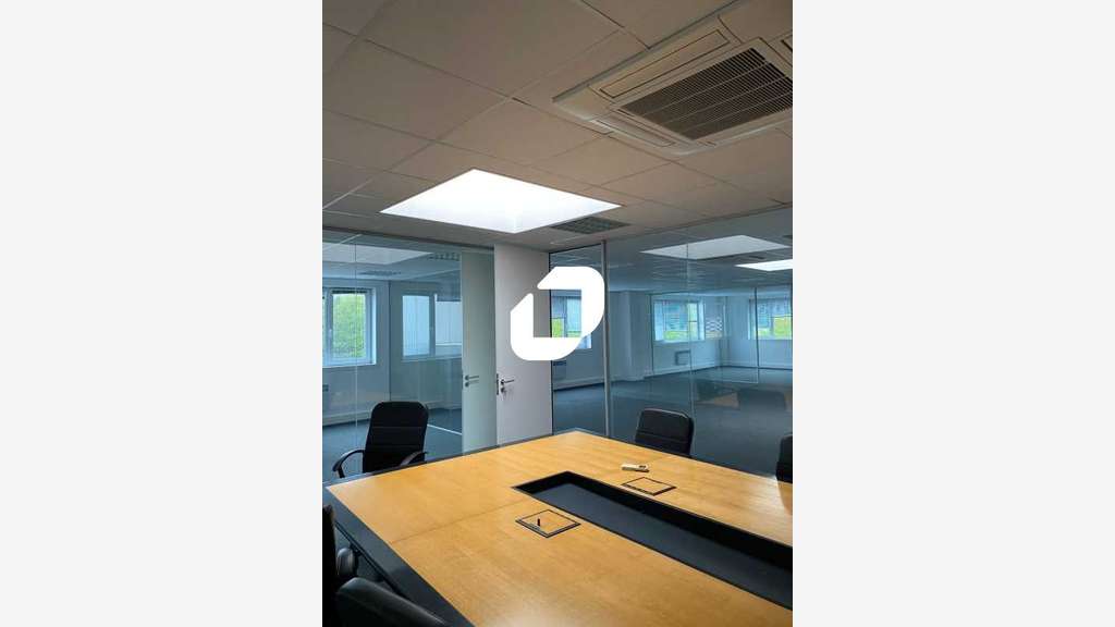A louer Bureaux 3202m² Roncq