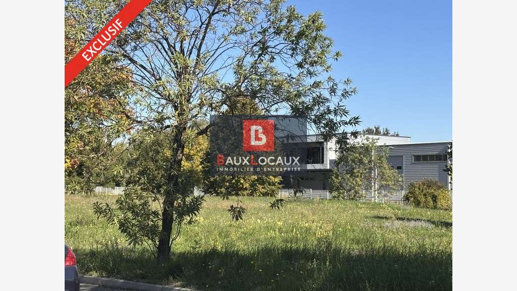 Bureaux neufs 120m² à louer à Roquemaure