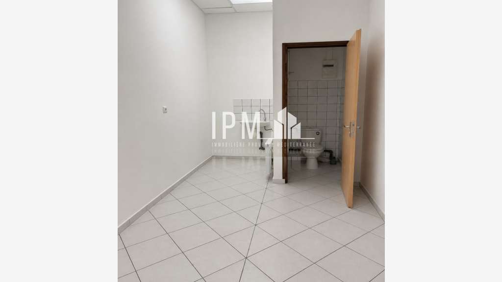 A louer bureaux 22m² à Roquevaire centre 