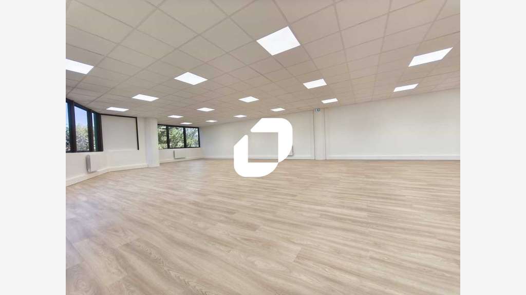 A louer Bureaux 117m² Rosny sous bois