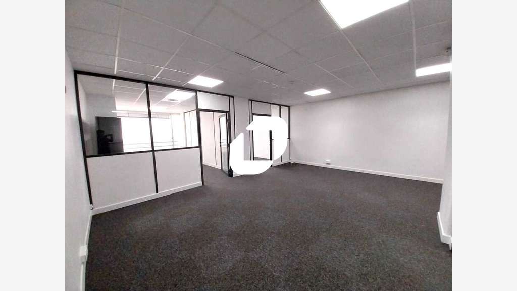 A louer Bureaux 584m² Rosny sous bois