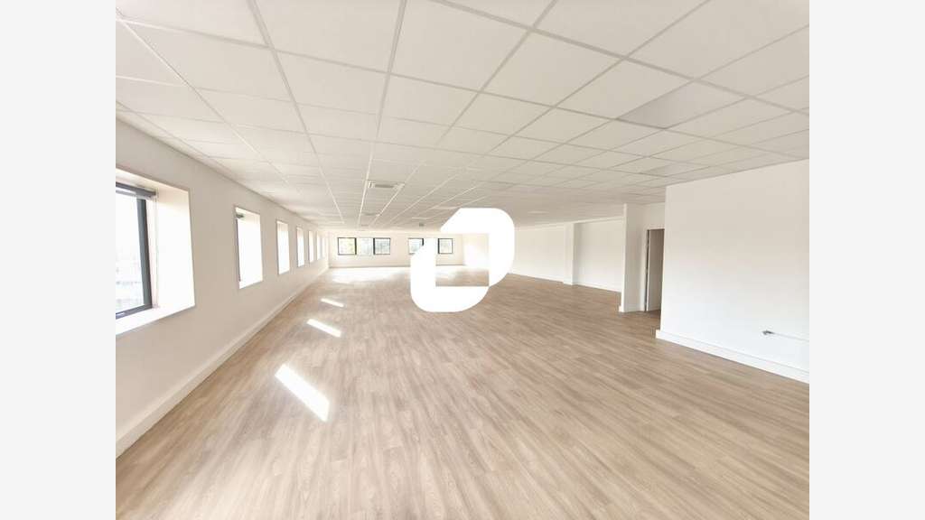 A louer Bureaux 281m² Rosny sous bois