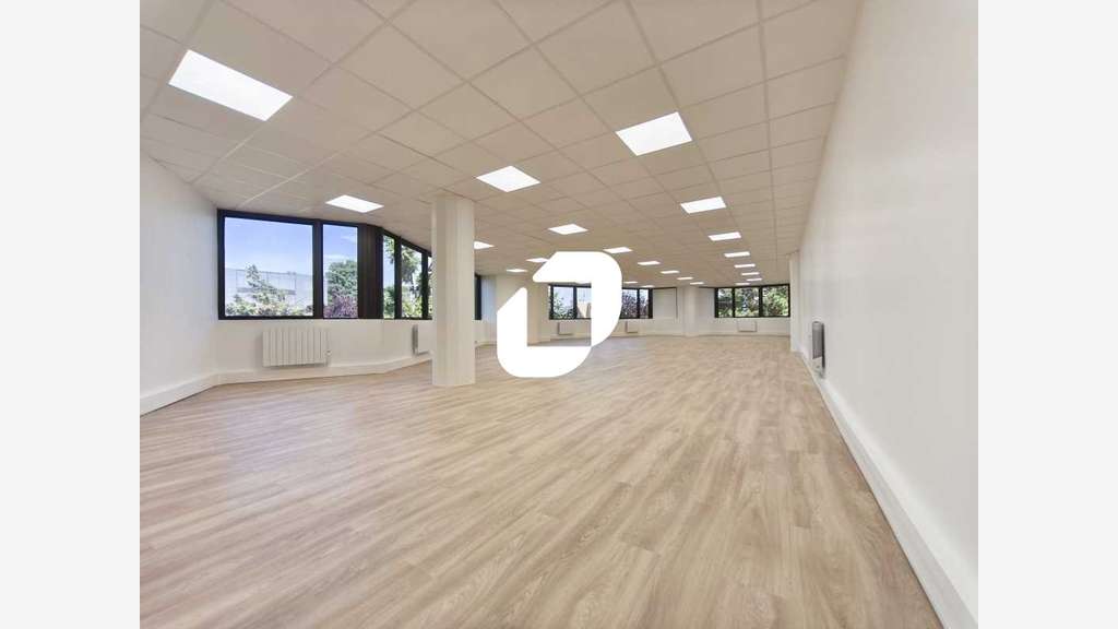 A louer Bureaux 117m² Rosny sous bois