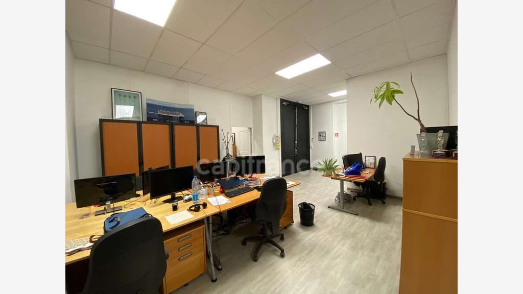 Bureaux 114m² à louer à Roubaix quartier Gare