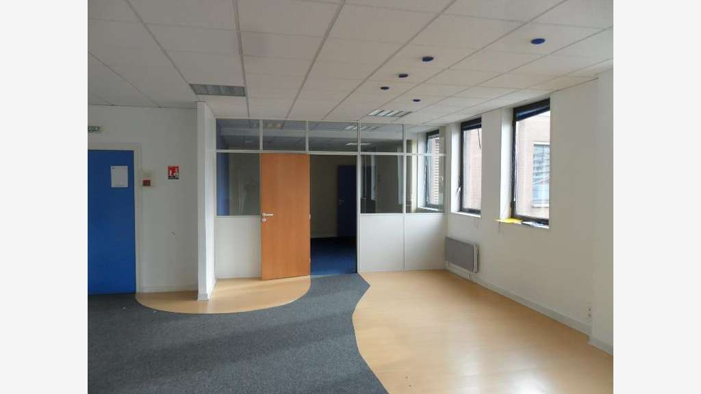 Location bureaux 292m² divisible à Roubaix centre 