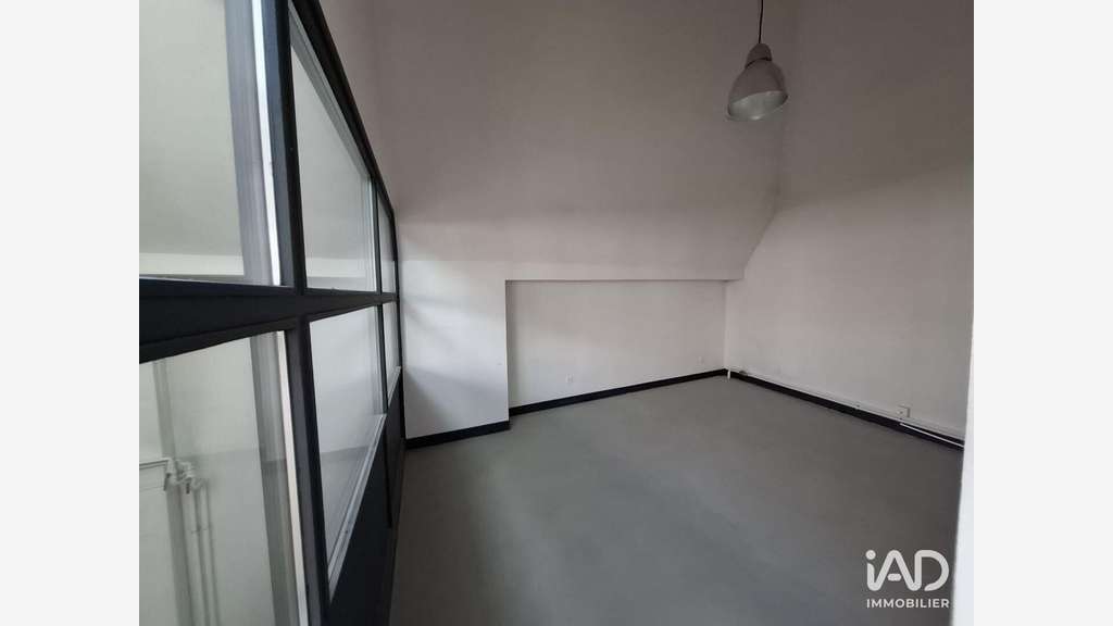 A louer bureau 225m² R+2 à Roubaix Avenue Lebas 