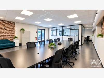 A louer bureau 210m² avec parking à Roubaix