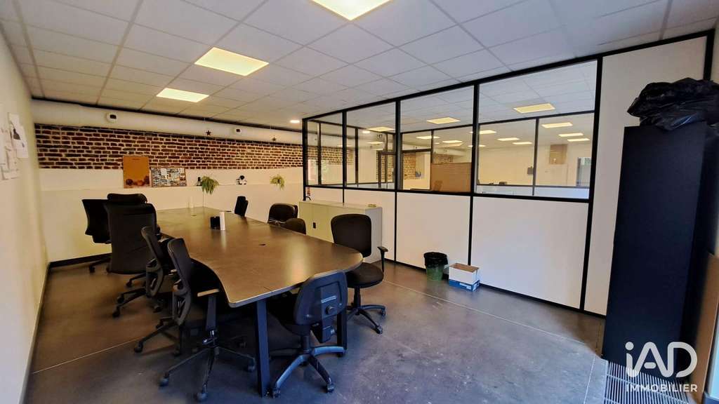 A louer bureau 210m² avec parking à Roubaix