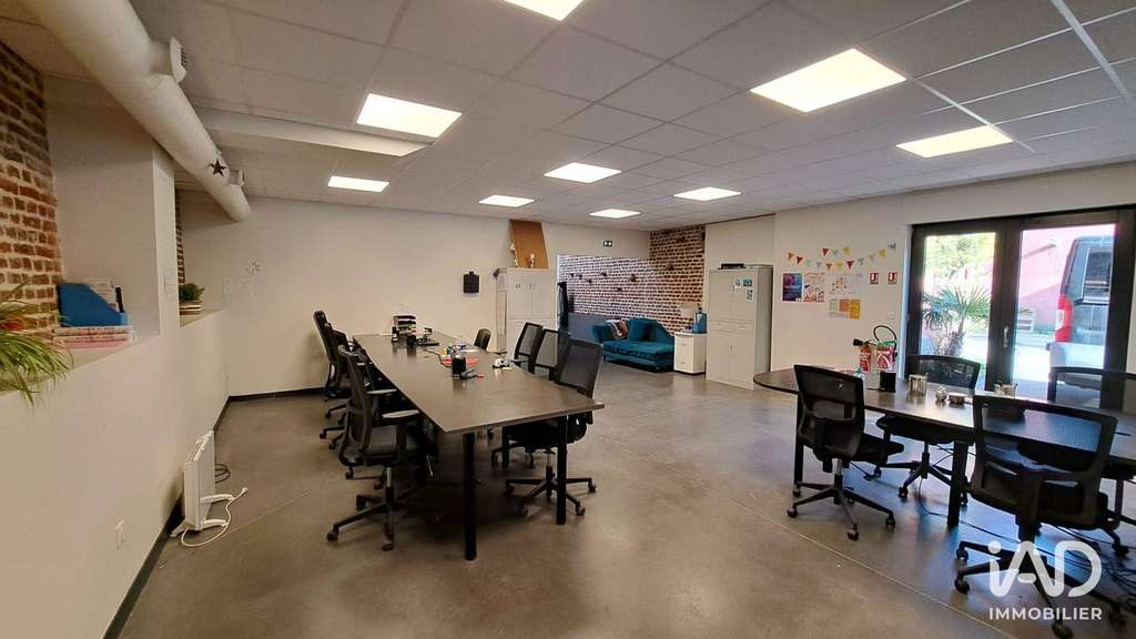 A louer bureau 210m² avec parking à Roubaix