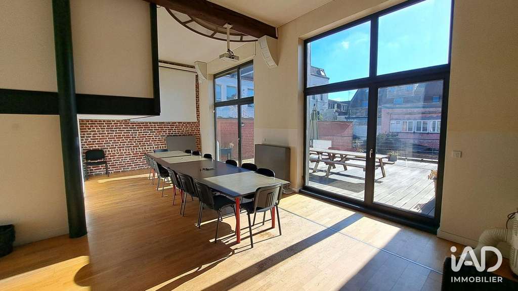 A louer bureaux 416m² RDC sur 3 niveaux à Roubaix