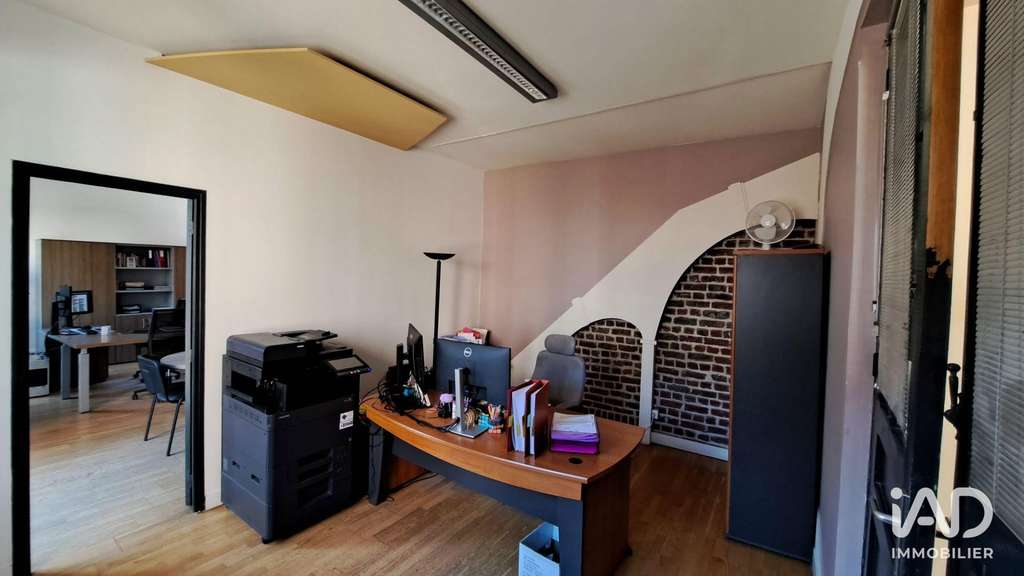 A louer bureaux 416m² RDC sur 3 niveaux à Roubaix