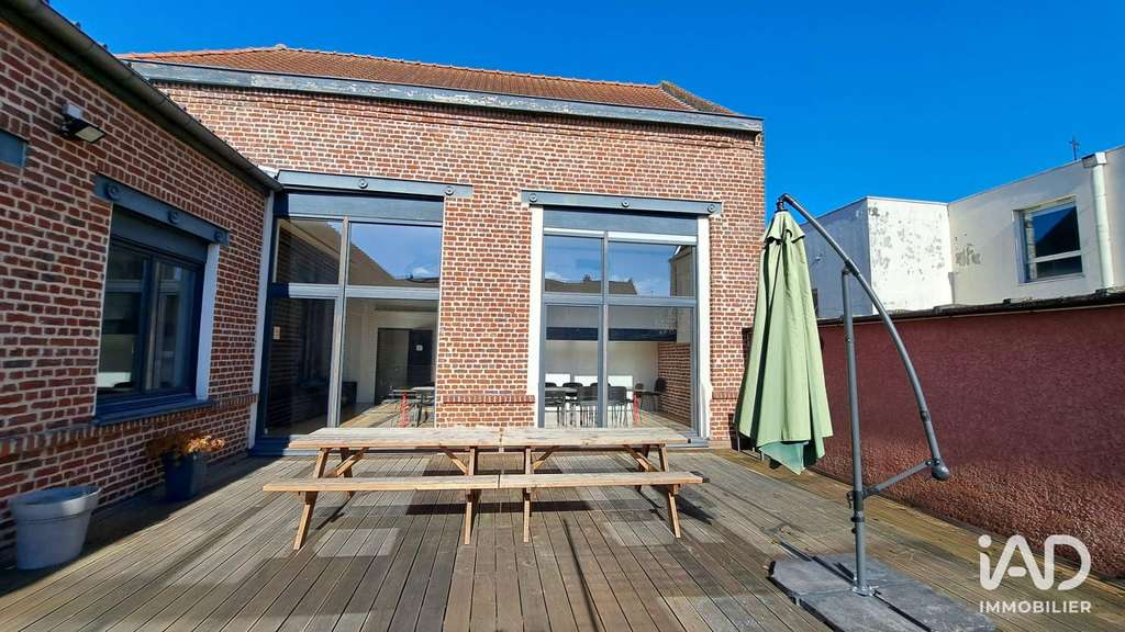A louer bureaux 416m² RDC sur 3 niveaux à Roubaix