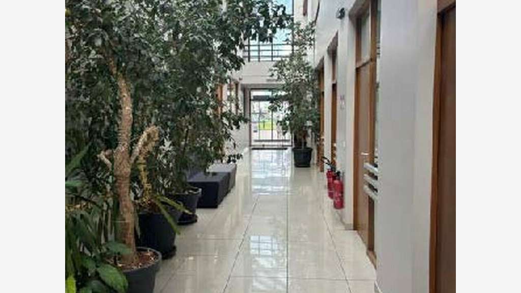 Bureaux de 1 711m² à louer à Rouen Nord (76)