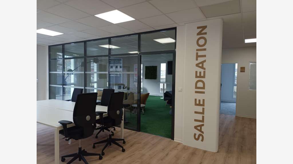 À louer bureaux dans la pépinière Néopolis à Rouen