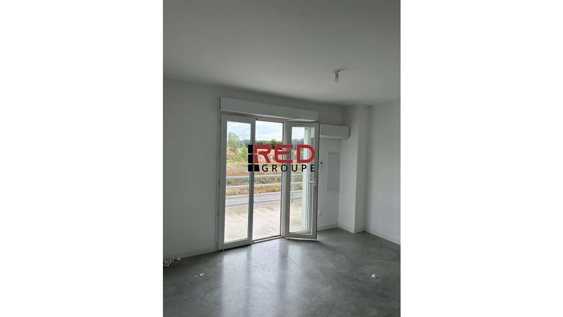 A louer local 60m² R+1 zone de Rousset Peynier