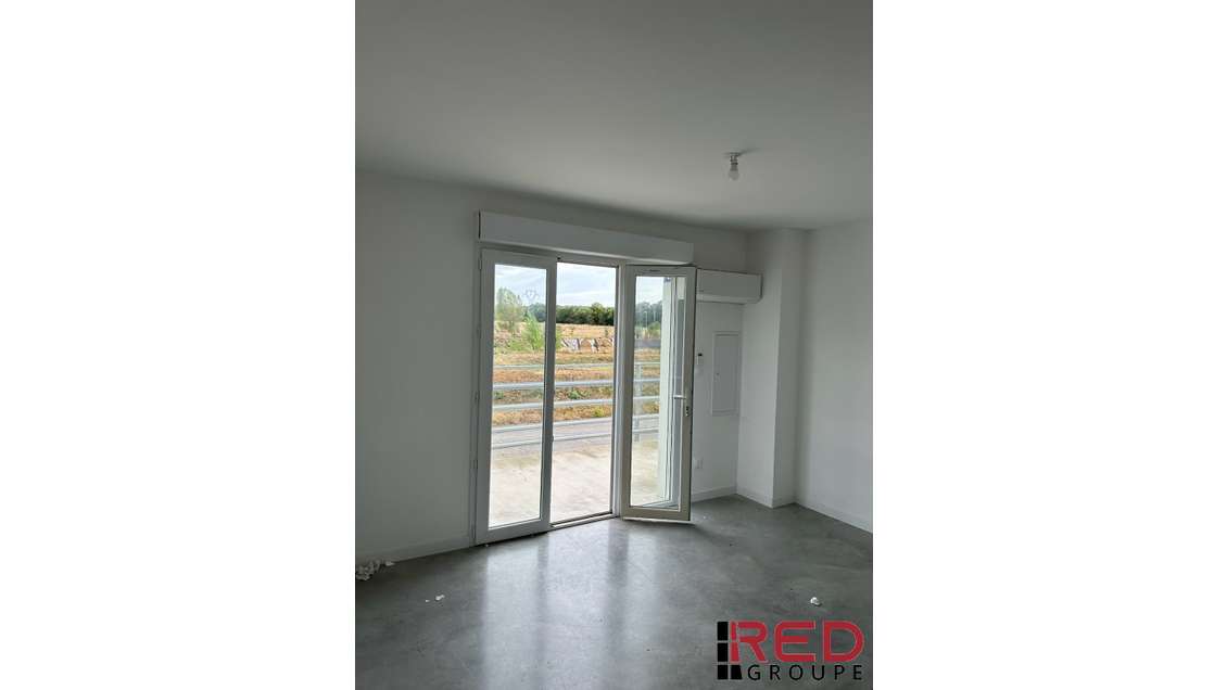 A louer local 60m² R+1 zone de Rousset Peynier