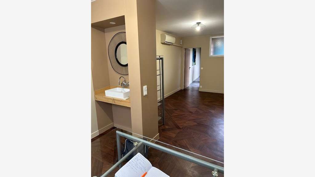 Loue local professionnel 19m² hyper centre Royan